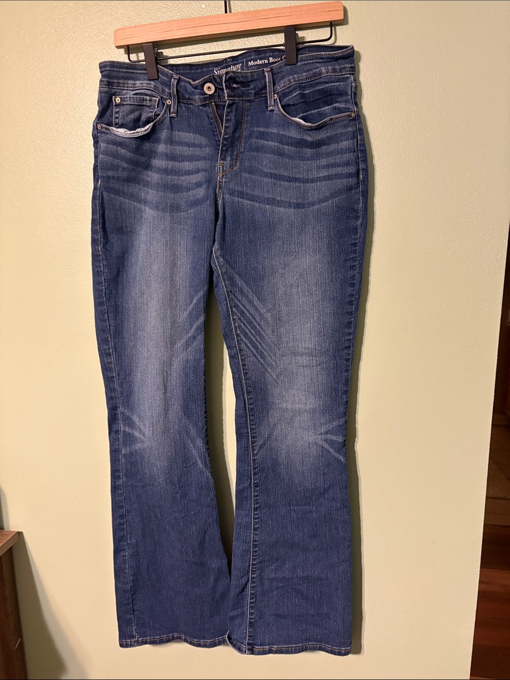 Signature by Levi Strauss Women's Faded Blue Flare Jeans
